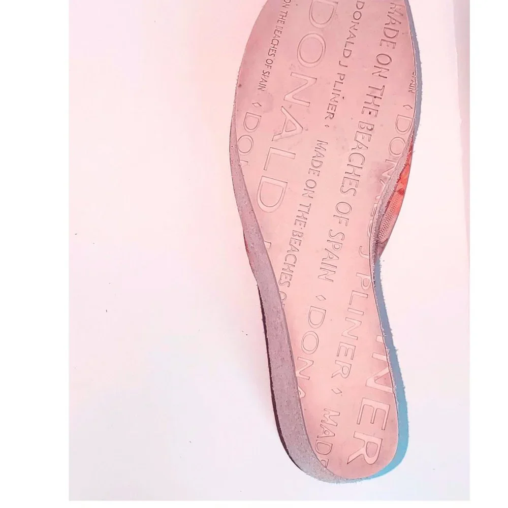 Donald J Pliner wedge sandals - Picture 8 of 9